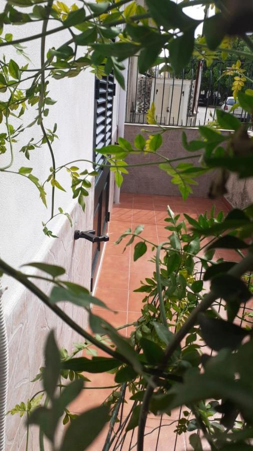 Charming Apartment In Mondello Palermo Exterior foto